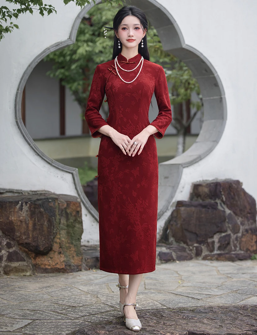 红色旗袍敬酒服新娘2025年新款秋季长袖订婚礼服修身长款平时可穿