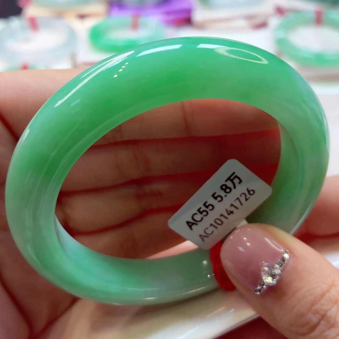 翡翠手镯未镶嵌55号正圈77