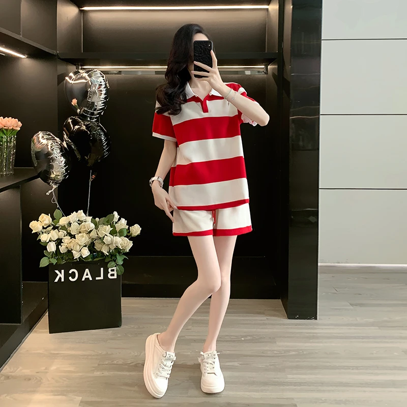 2025夏洋气红色条纹短袖上衣短裤两件套ins风穿搭休闲运动套装女