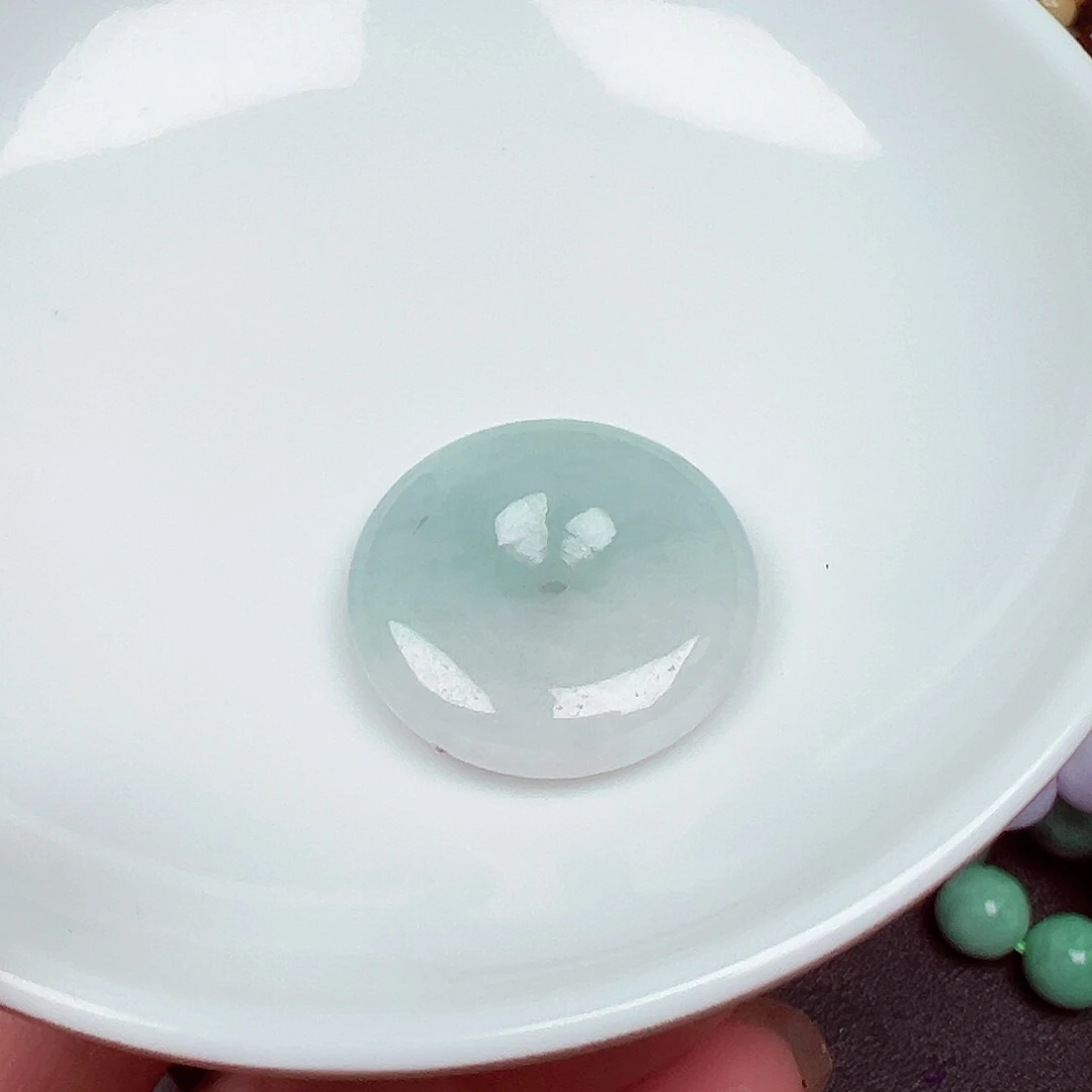 小***海翡翠散珠货主老华