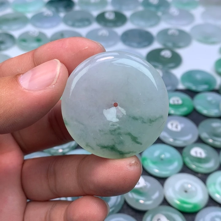 翡翠未镶嵌颈饰缅甸天然A货翡翠40-6.4