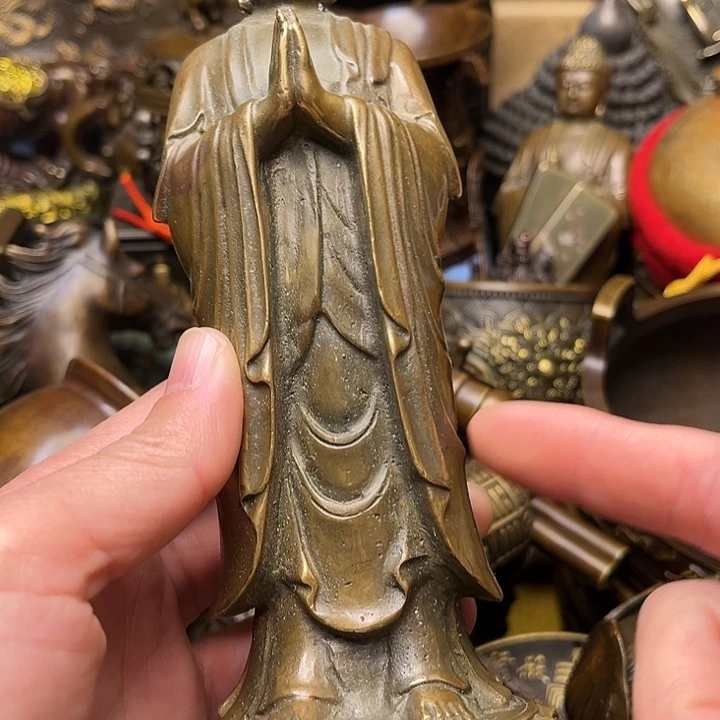 精美铜器批发档口