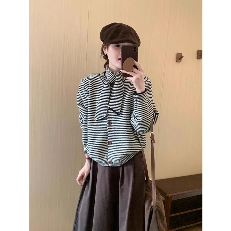 韩系条纹围脖毛衣女冬季开衫外套2025新款慵懒风高级学生毛衣开衫