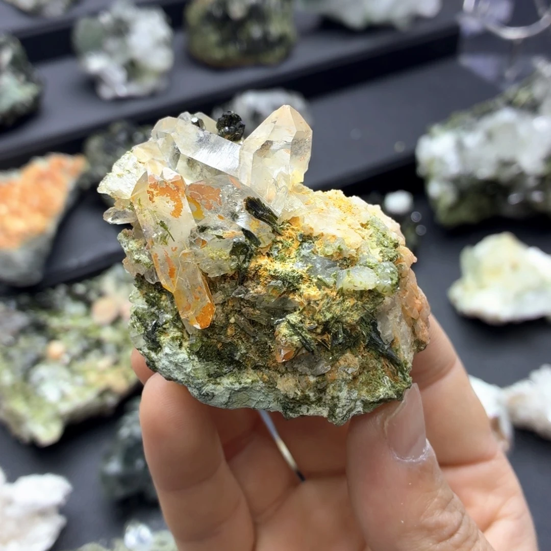 石材秋意盎然绿帘