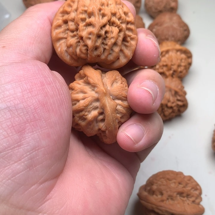 K***A吊坠文玩核桃金公子