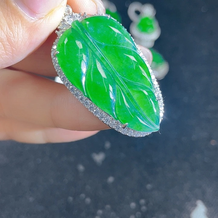 翡翠银S925镶嵌吊坠(不含链)