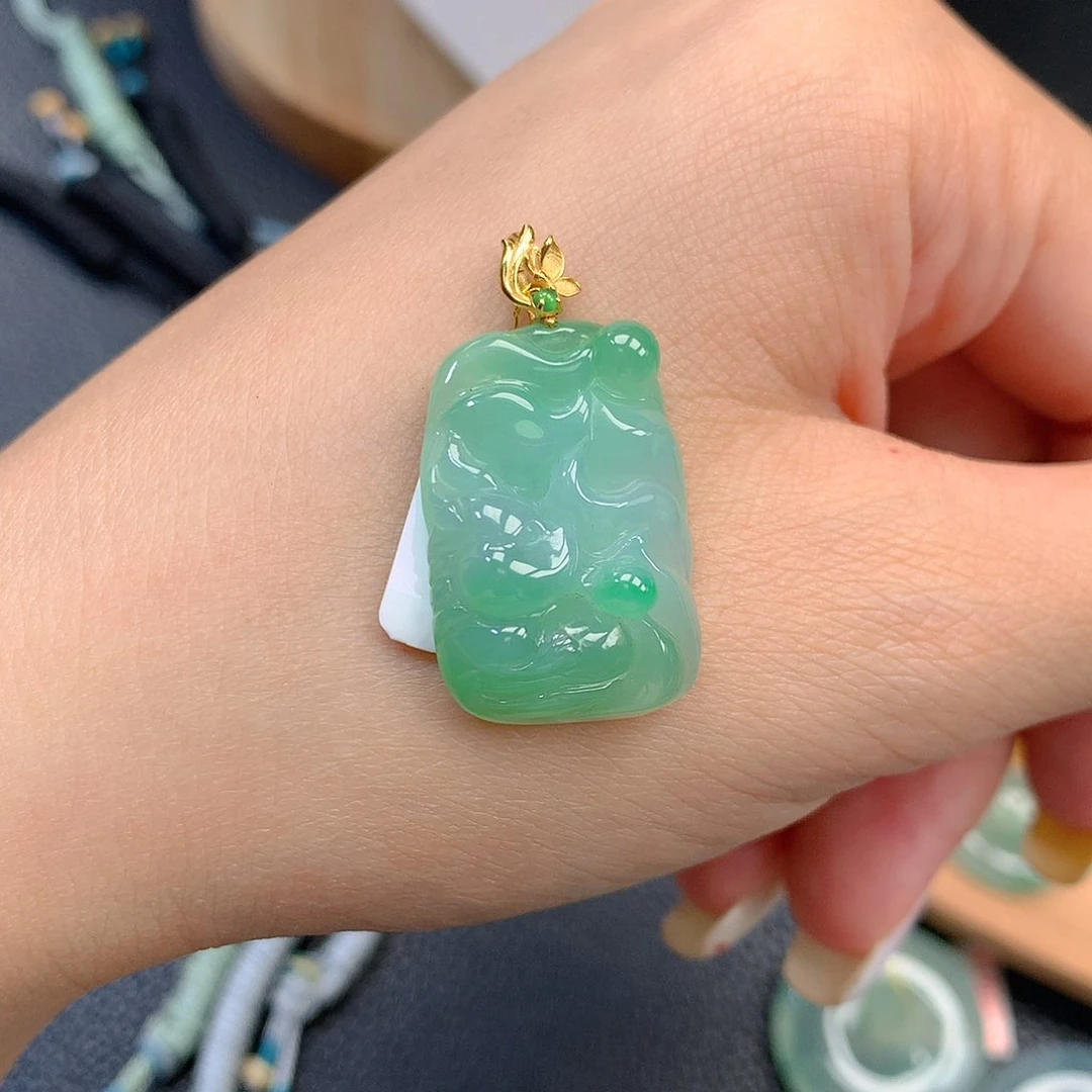 吊坠(不含链)18K金镶嵌翡翠翡翠
