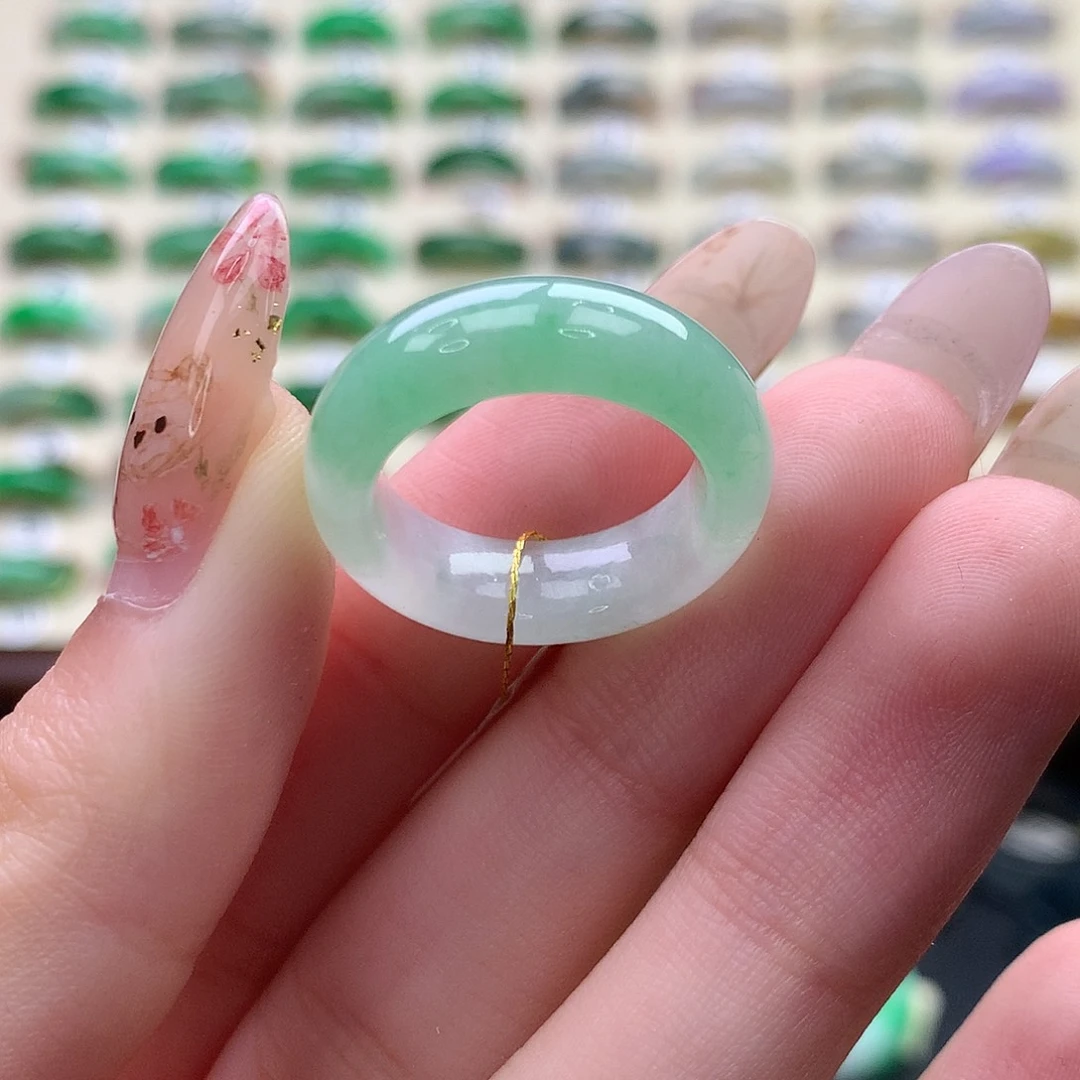 翡翠未镶嵌戒指港12