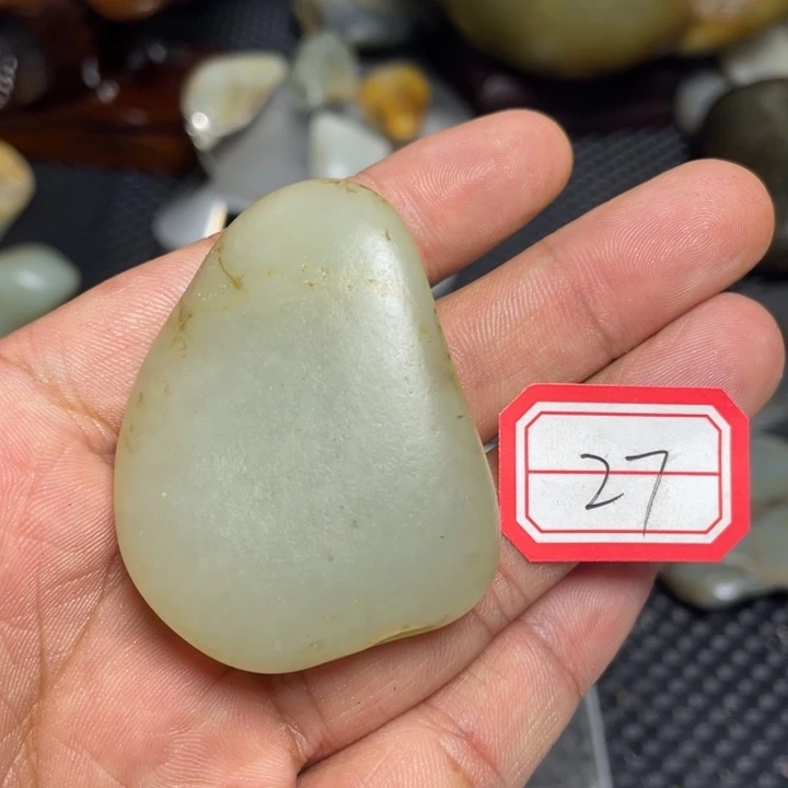 颈饰未镶嵌和田玉伏**枞27