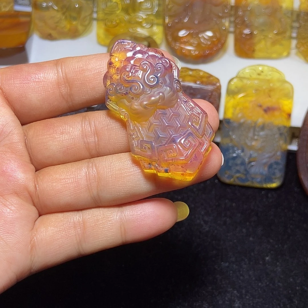 琥珀未镶嵌颈饰缅甸天然琥珀吊坠