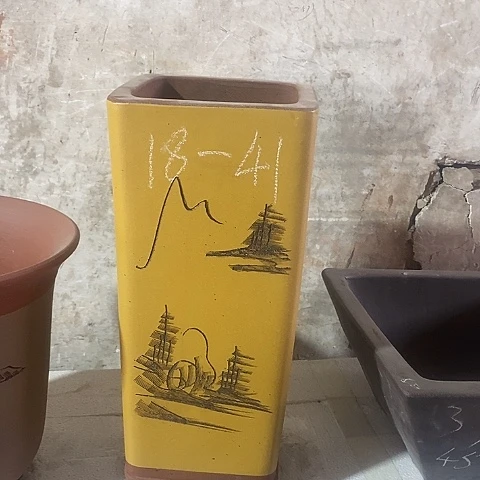 紫砂中国宜兴紫砂花盆＂