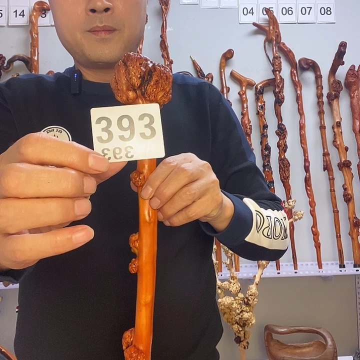 丁***丁大叶紫檀（黑酸枝木类）