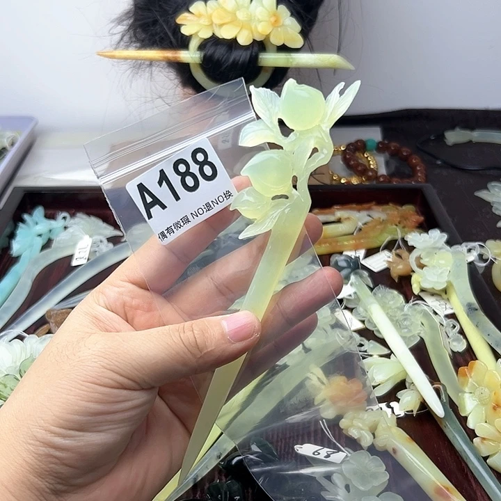 蛇纹石玉发饰合金小***啊