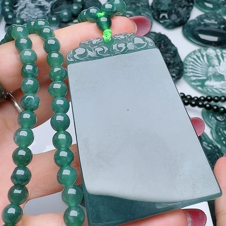 颈饰未镶嵌翡翠多样性发其一
