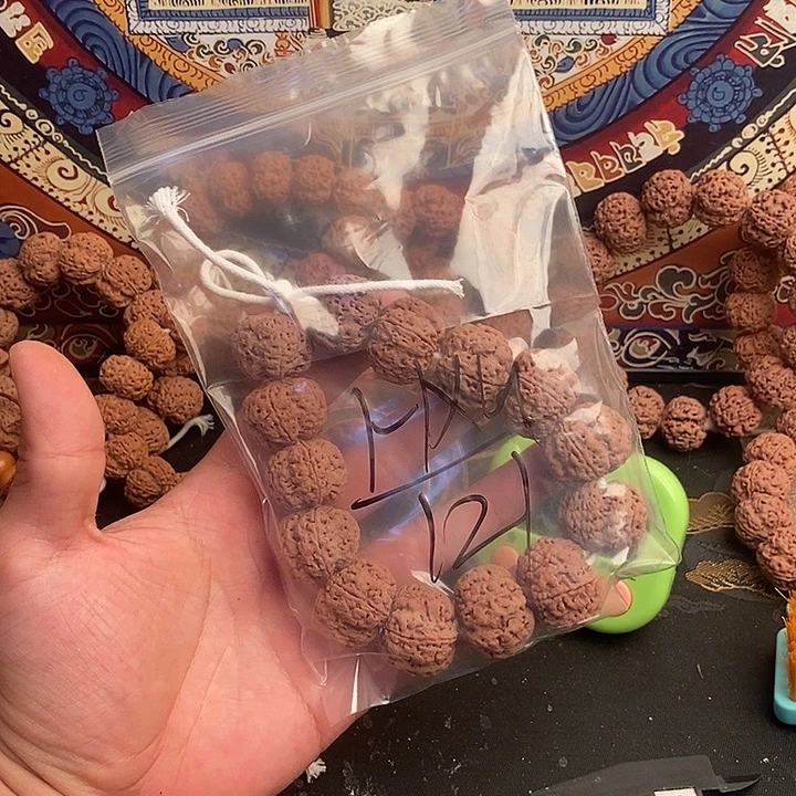 H***Z吊坠金刚菩提121啊啊啊啊啊啊