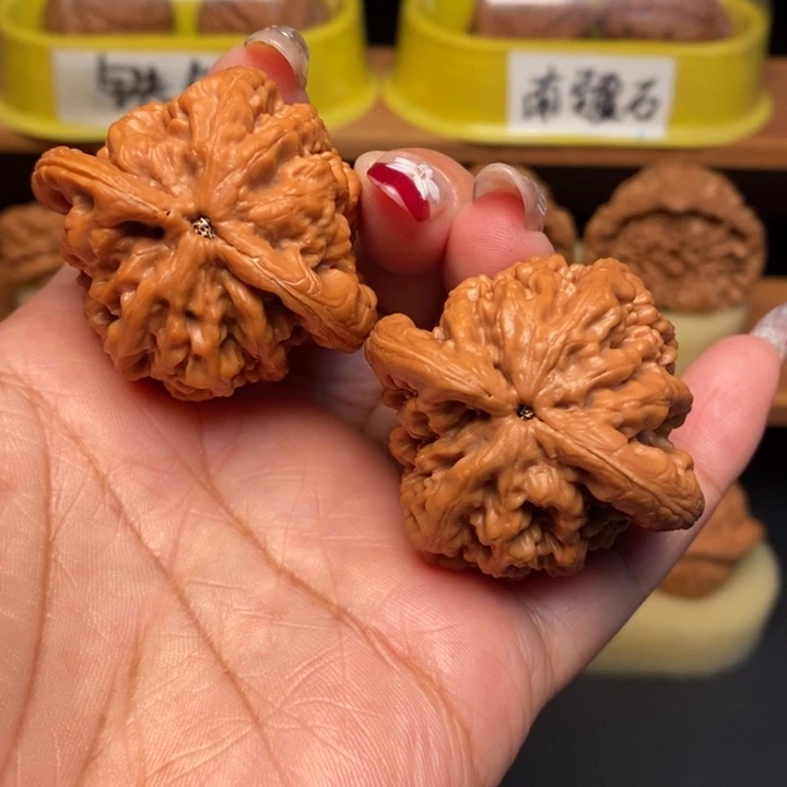 文玩核桃吊坠44金公子