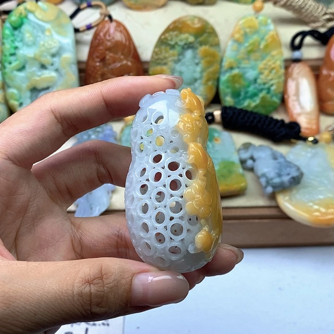 定制翡翠未镶嵌翡翠