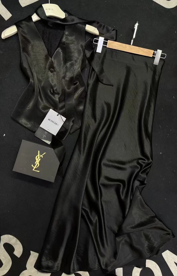 【茹哥】法式高级感飘带百搭修身纯色后背蕾丝马甲（送飘带）