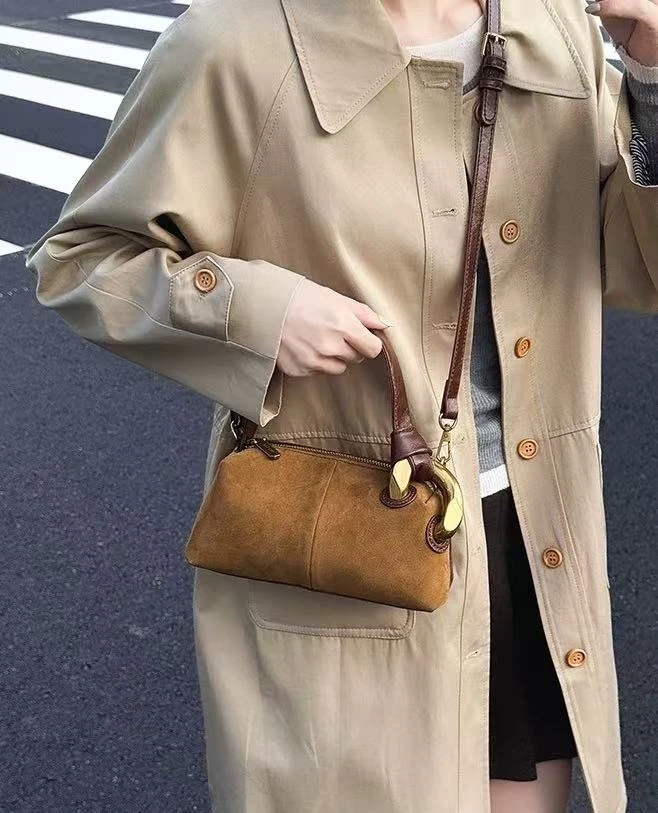 2025新款磨砂皮波士顿枕头包小众设计百搭手提包休闲软皮单肩斜跨