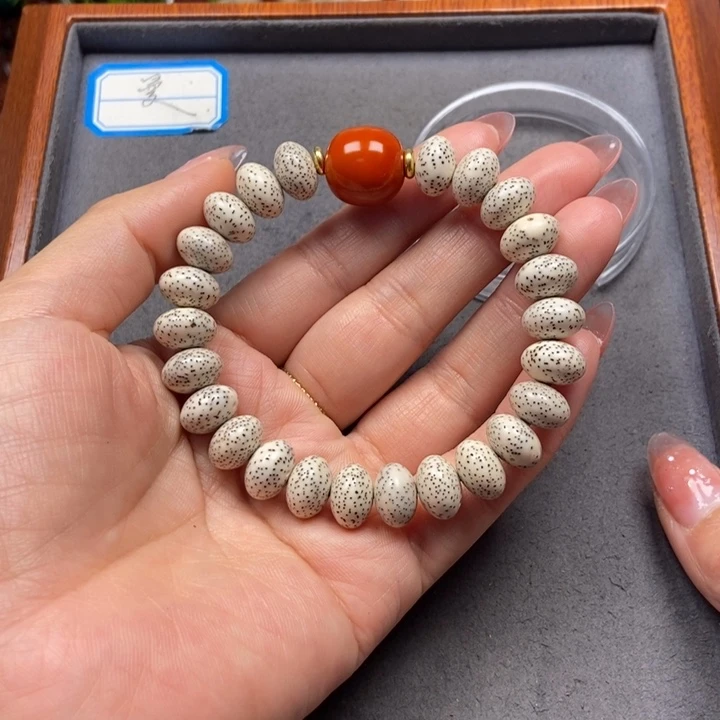 星月菩提吊坠菩提