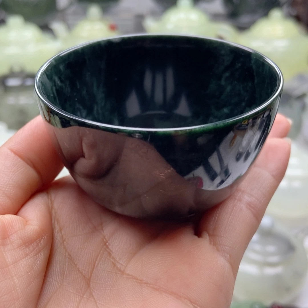 蛇纹石玉未镶嵌主人杯