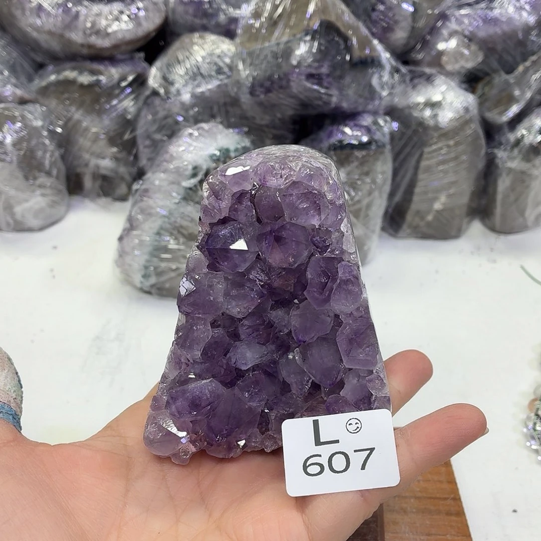 水晶摆件未镶嵌天然紫水晶