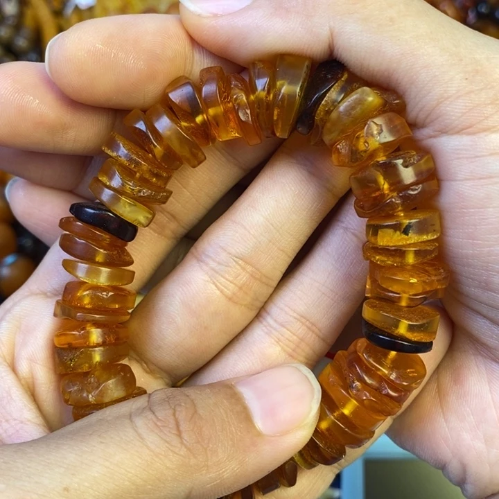 未镶嵌琥珀珠宝奇石