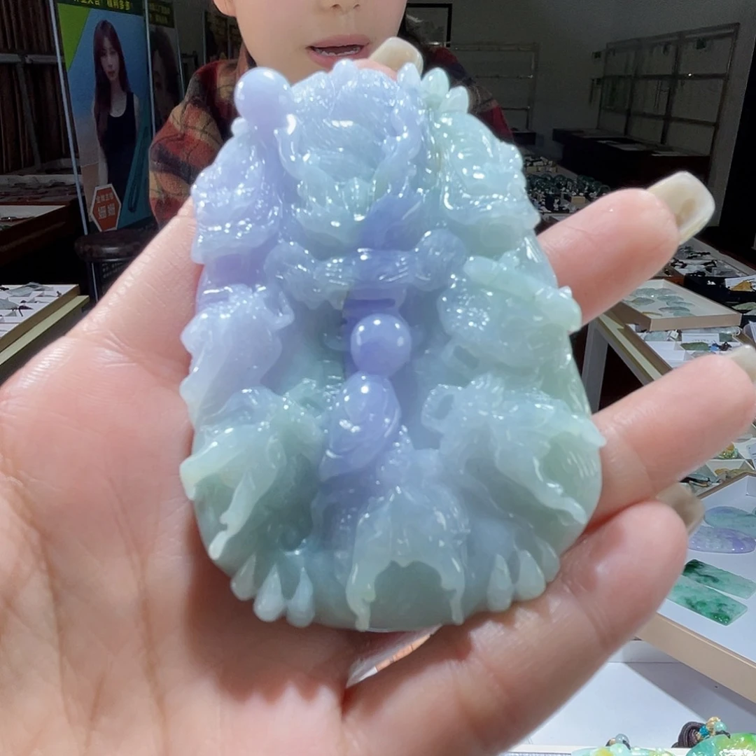 翡翠未镶嵌颈饰一