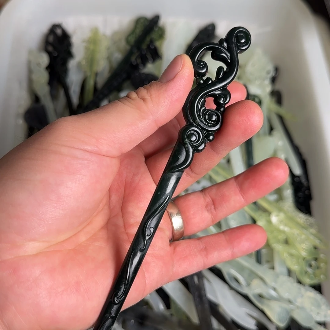 蛇纹石玉未镶嵌发饰