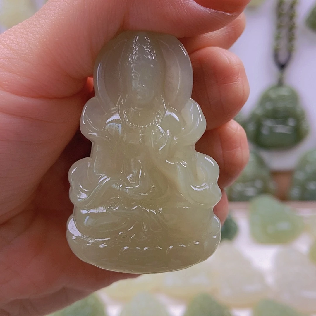 和田玉未镶嵌颈饰