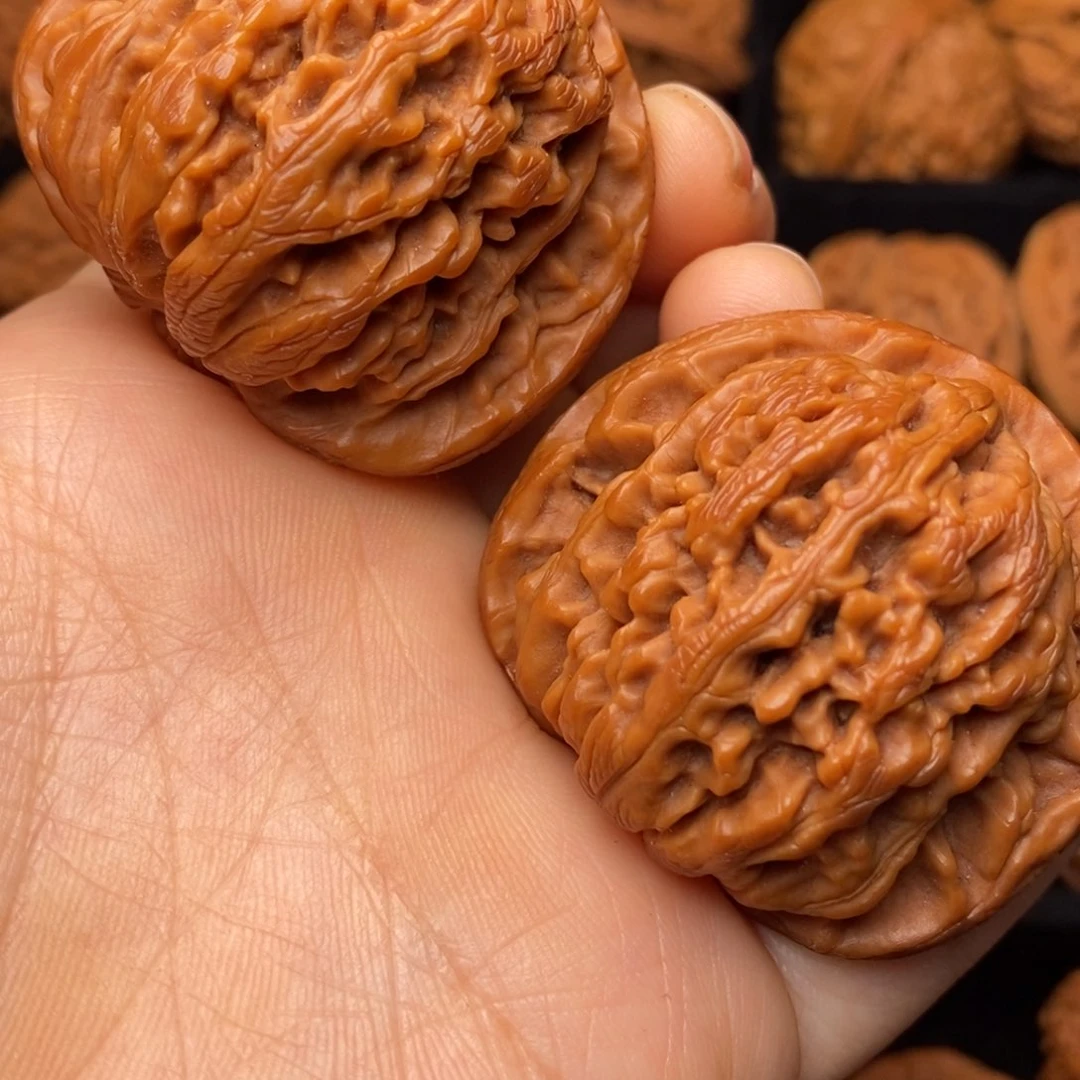 文玩核桃吊坠秦岭野生核桃