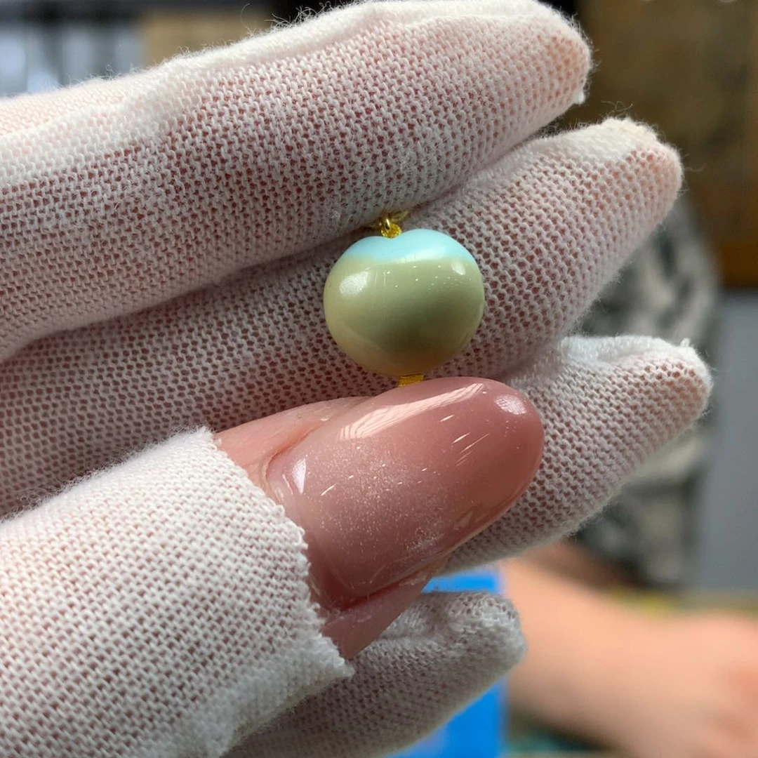 绿松石未镶嵌挂件