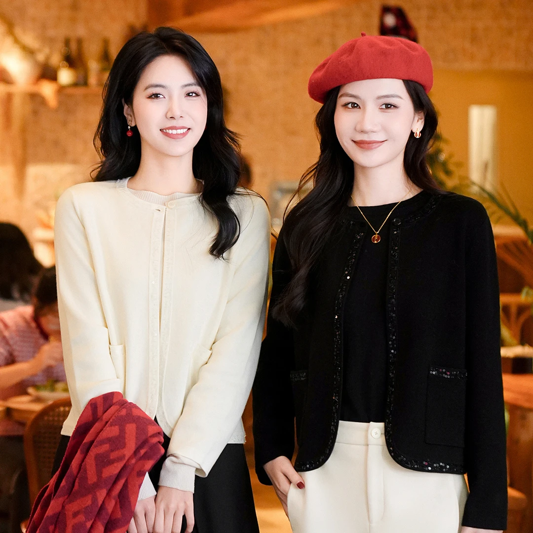 谭飞日月贝开衫早春新款圆领百搭短款羊毛针织衫上衣女士