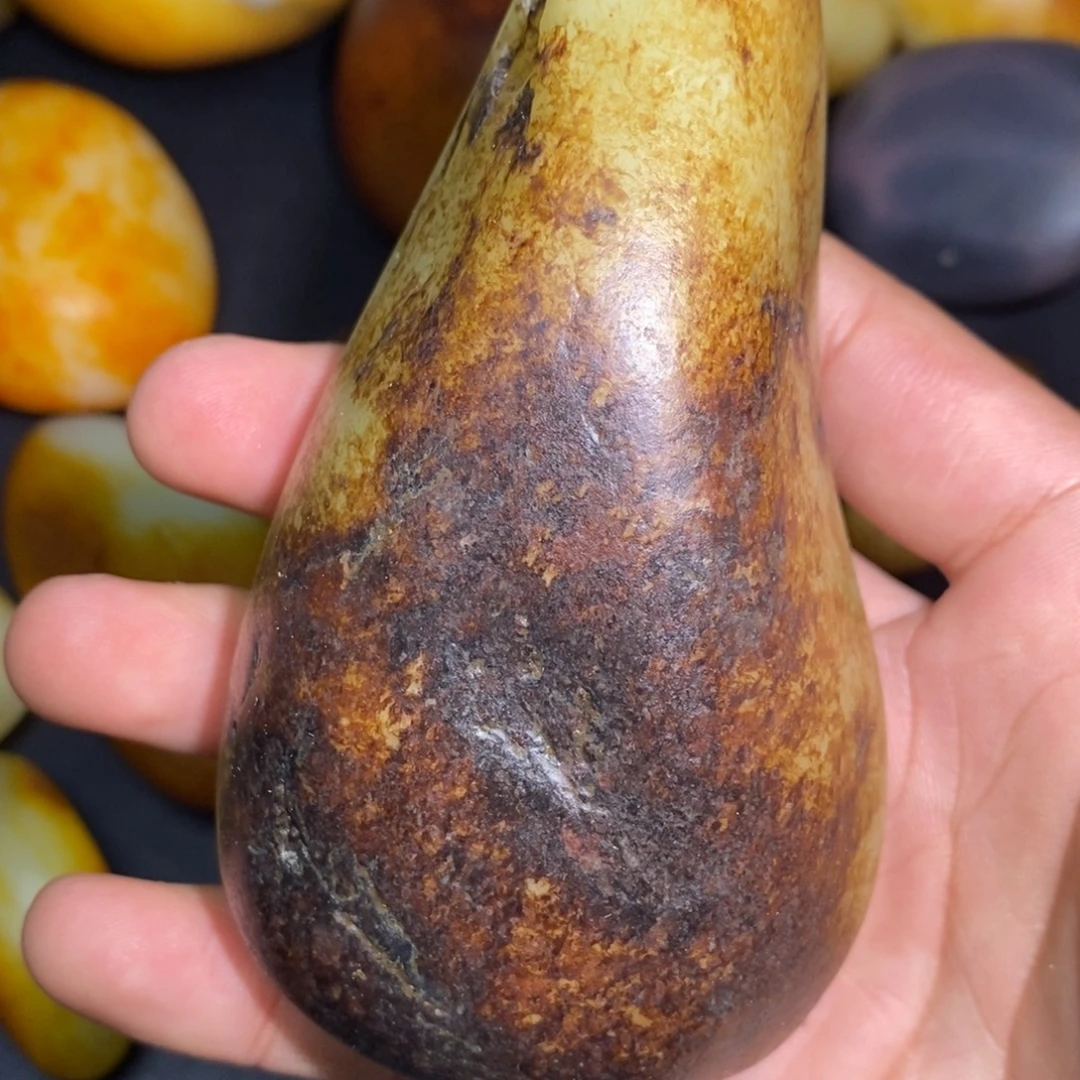 慧***语和田玉未镶嵌珠宝奇石