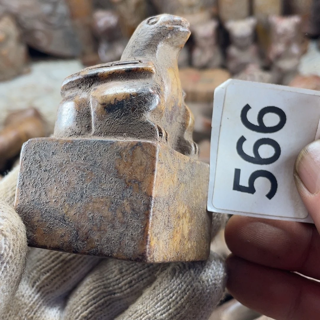 和田玉（糖玉）未镶嵌挂件