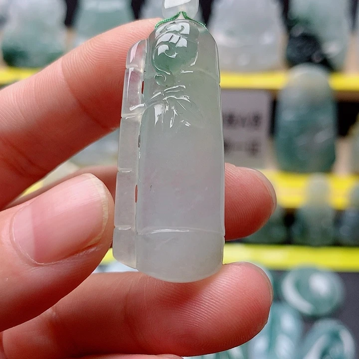 翡翠未镶嵌吊坠(不含链)竹节