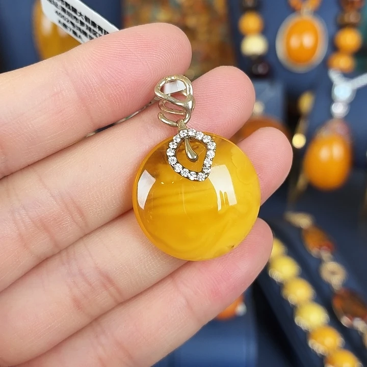 琥珀银S925镶嵌颈饰