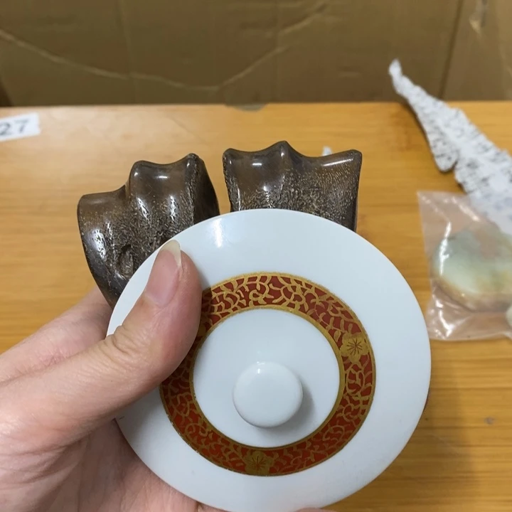 瓷片哈中古工艺品一件