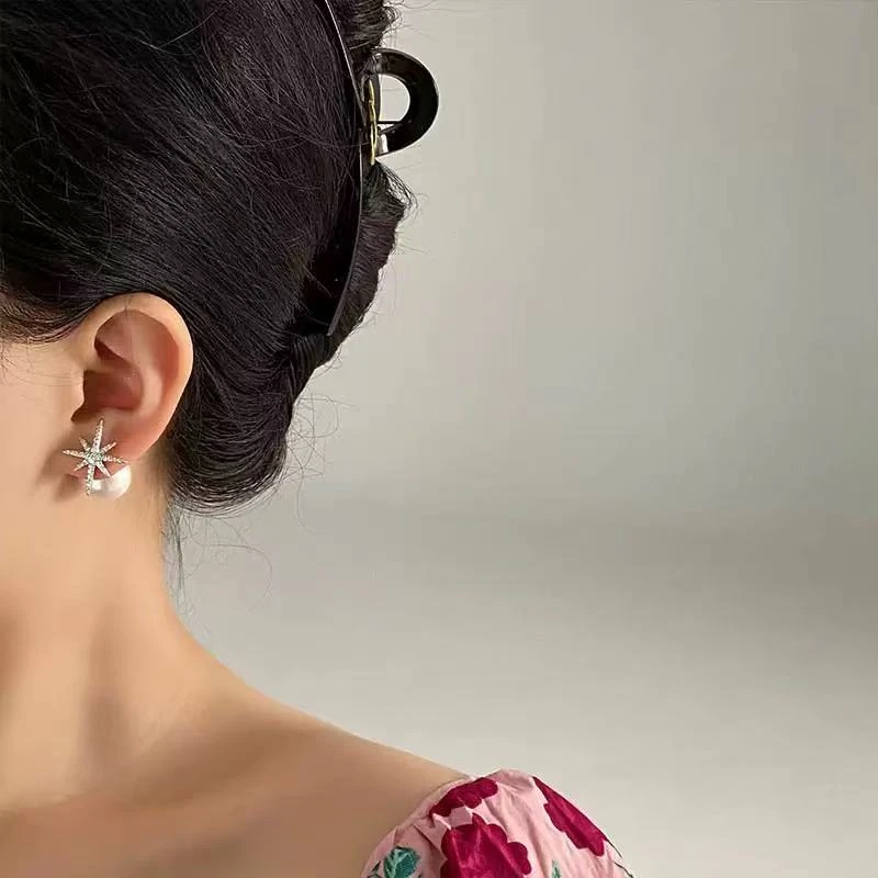 铜合金合成锆石耳饰 d091---时尚轻奢八芒星双戴版本时尚高级耳环