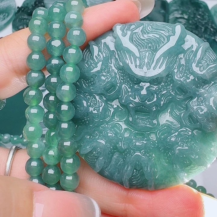 翡翠未镶嵌颈饰天然的A货翡翠多样性发其一