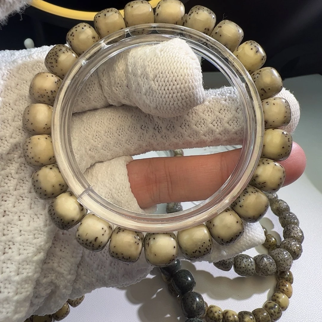 星月菩提吊坠绿包白河豚10m