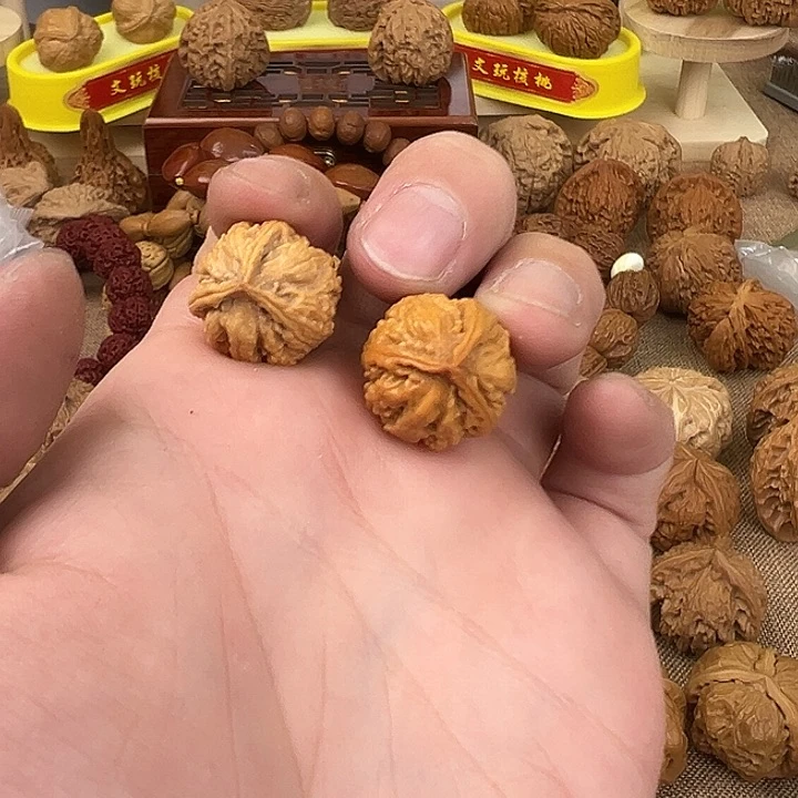 桃核吊坠:*哈哈哈哈