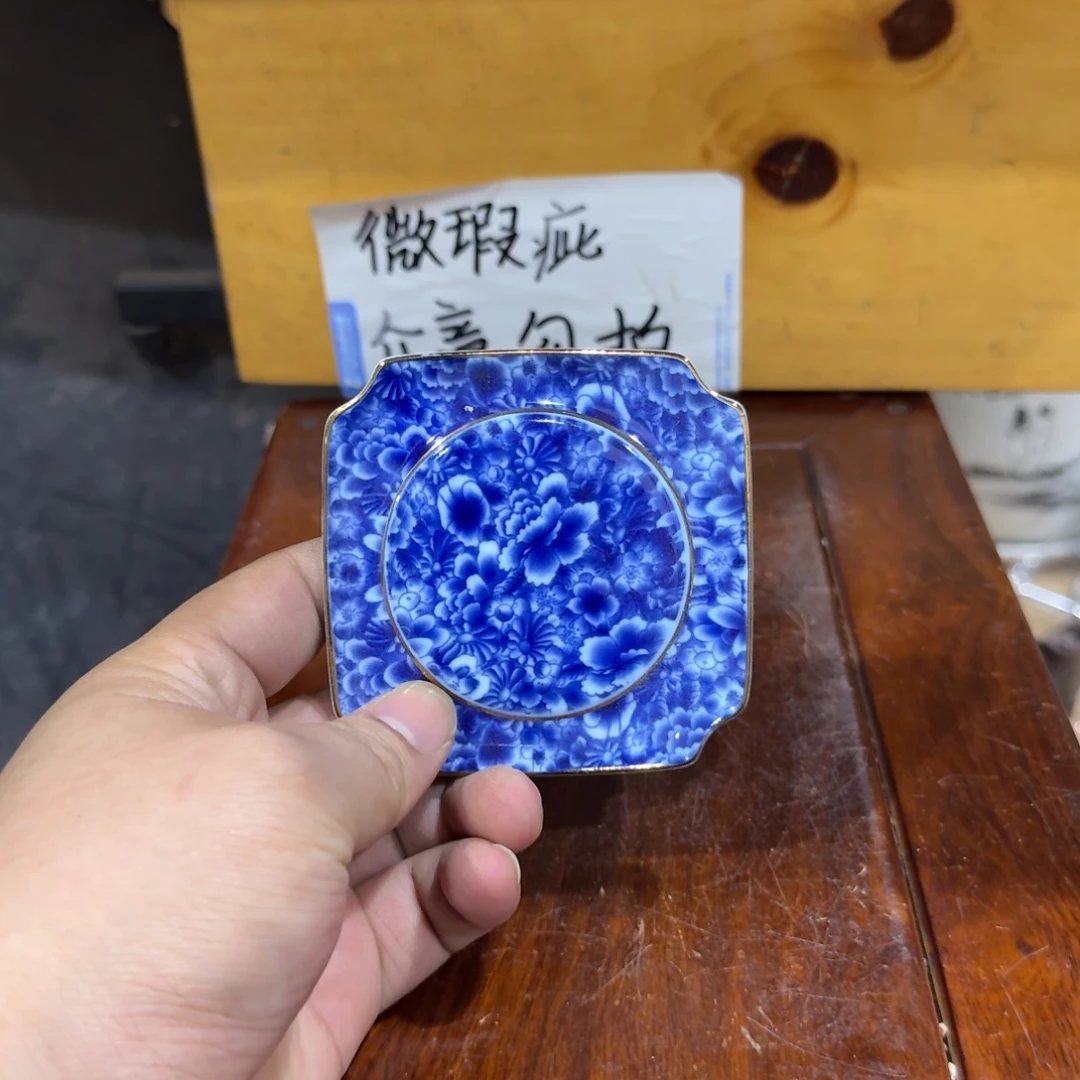 微瑕疵介意勿拍陶瓷器皿W083