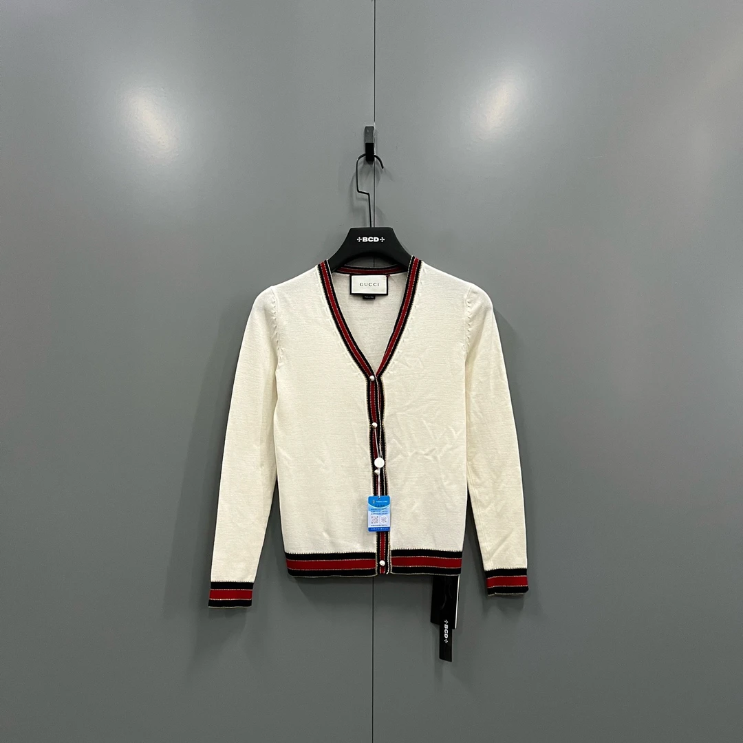 95新 GUCCI/古驰 zz8 描边条纹V领开衫 XS码/103062