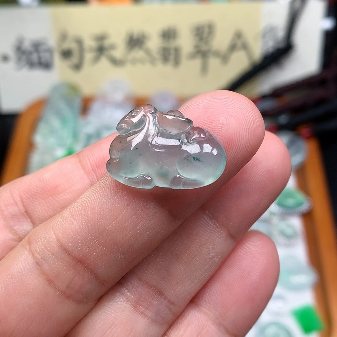 翡翠裸石缅甸天然A货翡翠冰种马上有钱