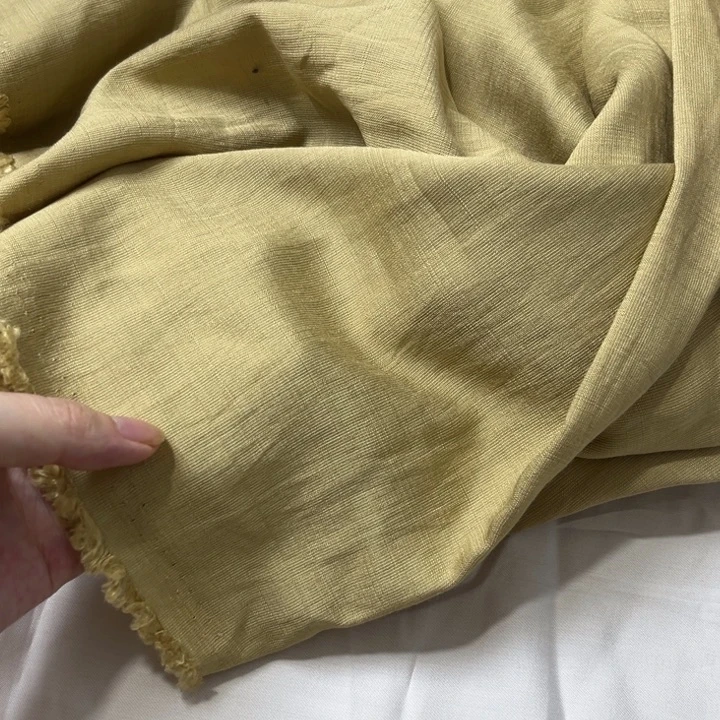 棉混纺浅卡其2米。