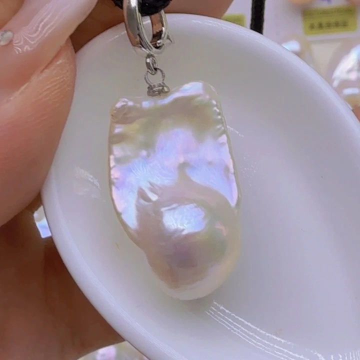 颈饰未镶嵌淡水珍珠