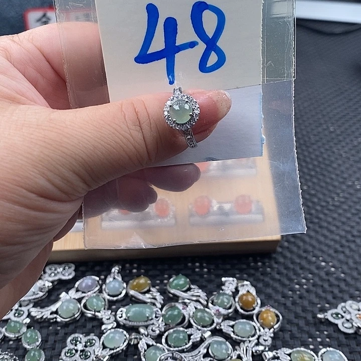 未镶嵌戒指翡翠缅甸