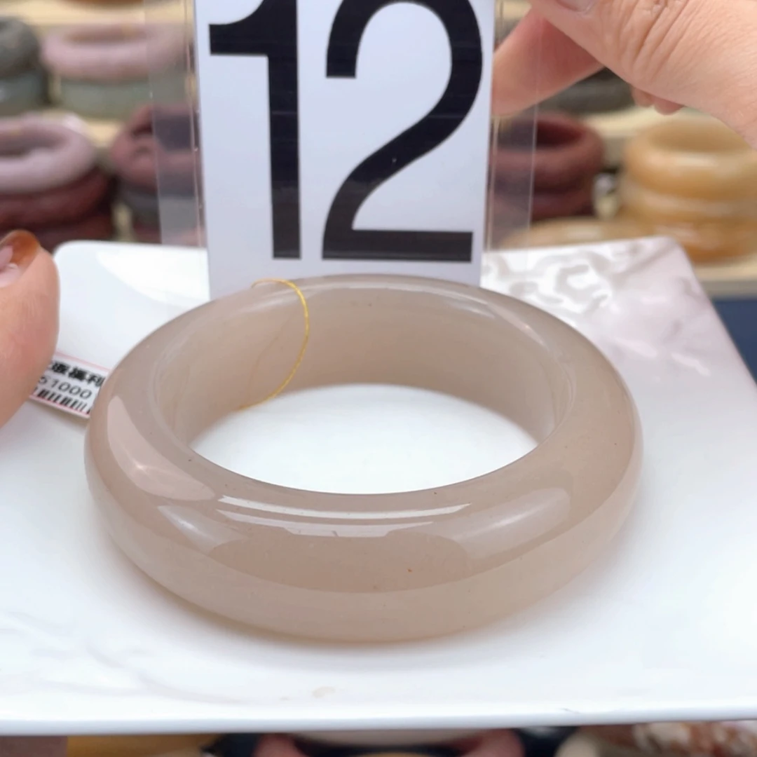 【闪购商品】石英质玉手镯未镶嵌