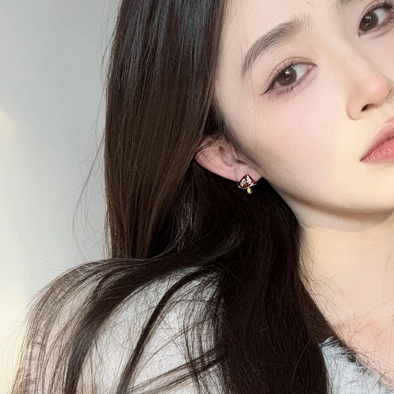 oushipei/欧诗佩 铜合金合成锆石耳饰 红色滴釉镶钻小蘑菇耳环